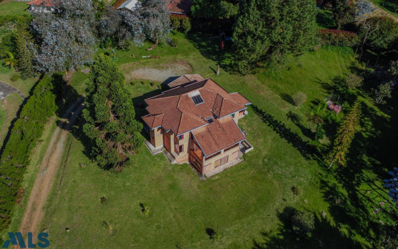 Casa en Santa Elena en Rural