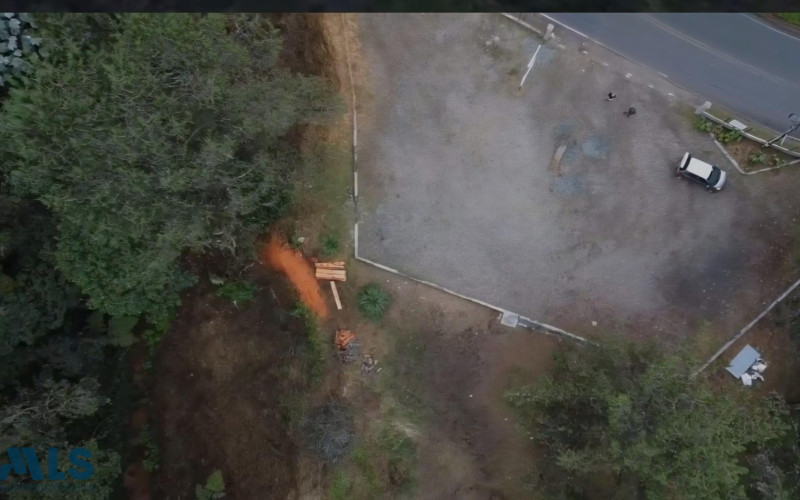 Lote Residencial en El Retiro en Loma El Escobero