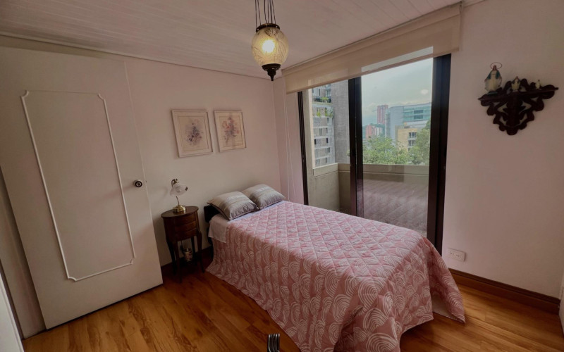Apartamento en Medellín en Las Lomas Nº 2