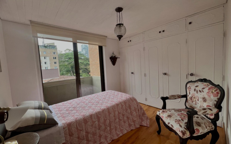 Apartamento en Medellín en Las Lomas Nº 2
