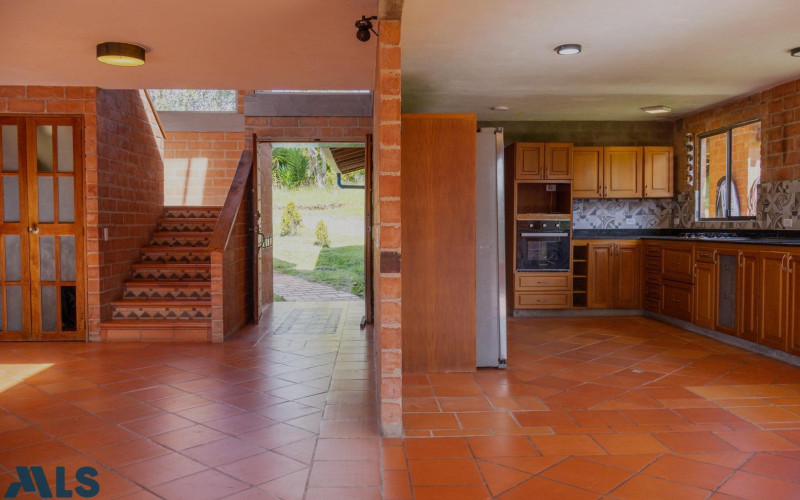 Casa en Santa Elena en Rural