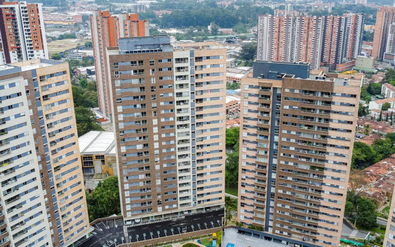 Apartamento en Renta | Sabaneta: Vista, Confort y Estilo