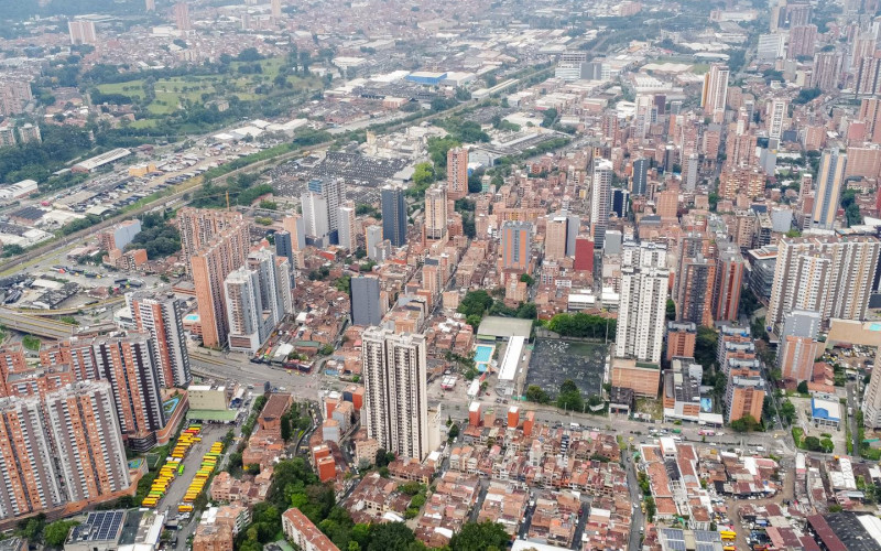 Apartamento en Renta | Sabaneta: Vista, Confort y Estilo