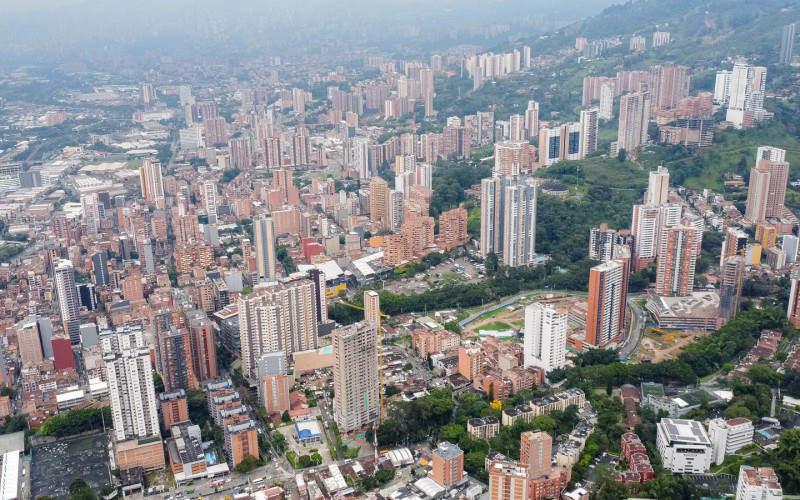 Apartamento en Renta | Sabaneta: Vista, Confort y Estilo