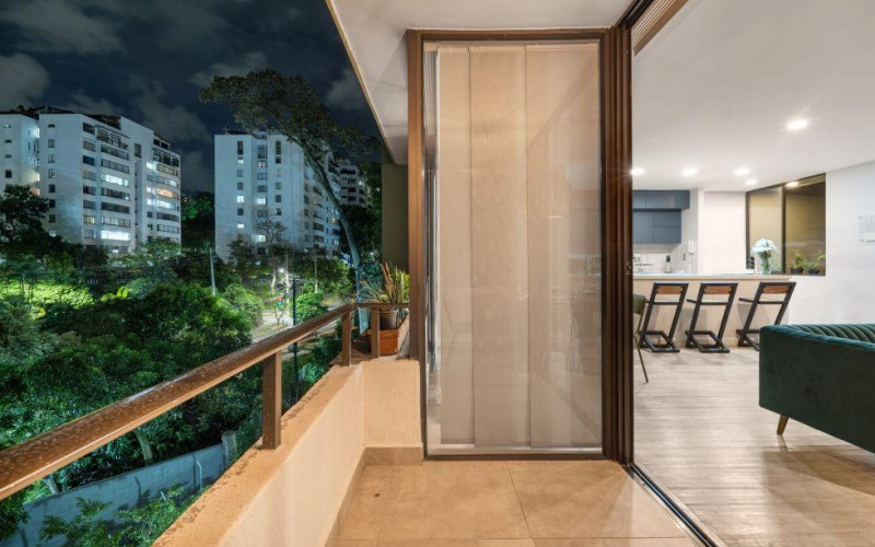 Moderno apartamento remodelado  cerca de provenza.