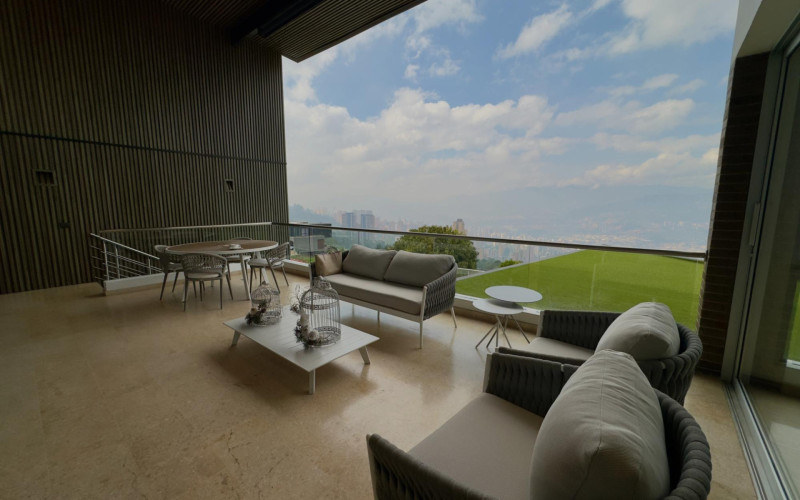 Casa en Medellín en Las Palmas