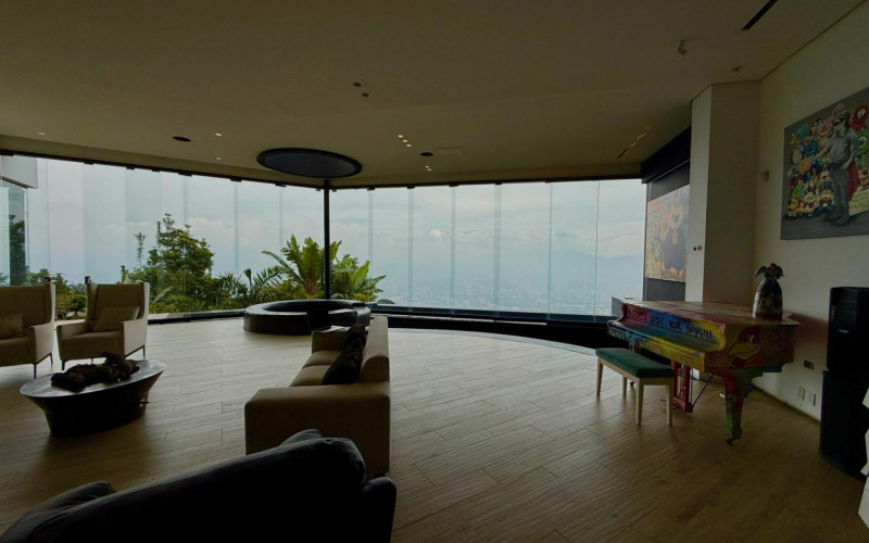 Casa en Medellín en Las Palmas