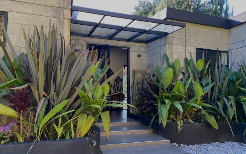 Casa en El Retiro en Corredor Don Diego