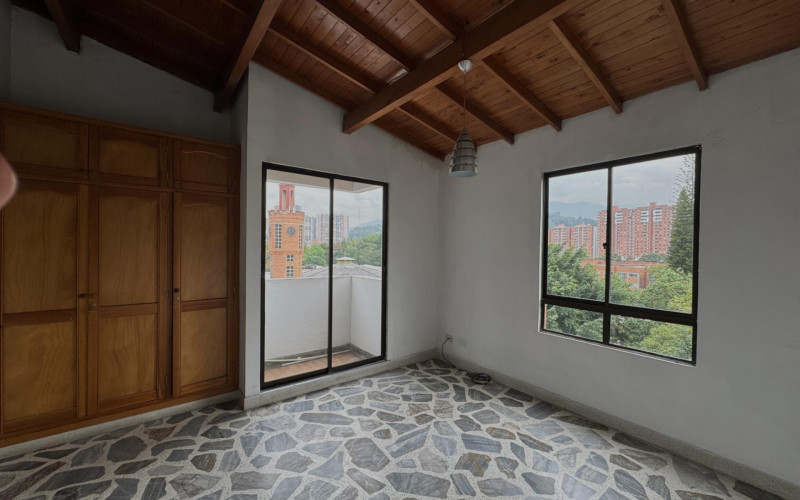 Apartamento en Medellín en Los Colores