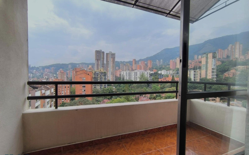Apartamento en Medellín en La Tomatera