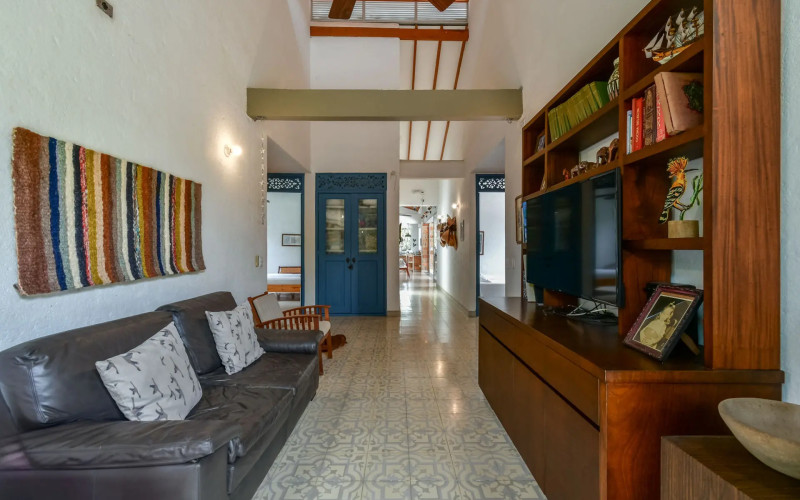 Tropical Sanctuary: A Private Family Retreat in Sopetrán