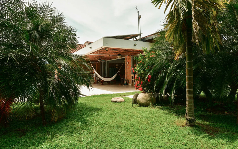 Tropical Sanctuary: A Private Family Retreat in Sopetrán