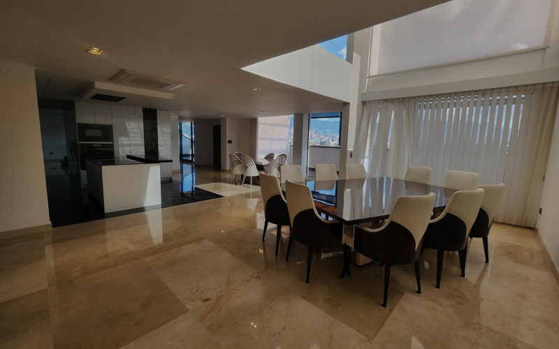 Apartamento en Medellín en Laureles