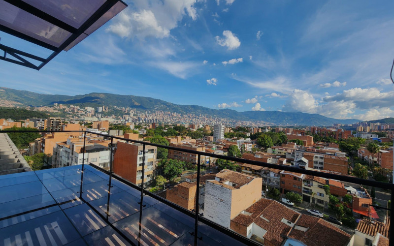 Apartamento en Medellín en Laureles