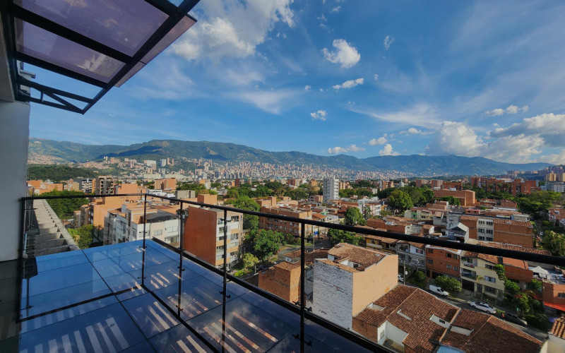 Apartamento en Medellín en Laureles
