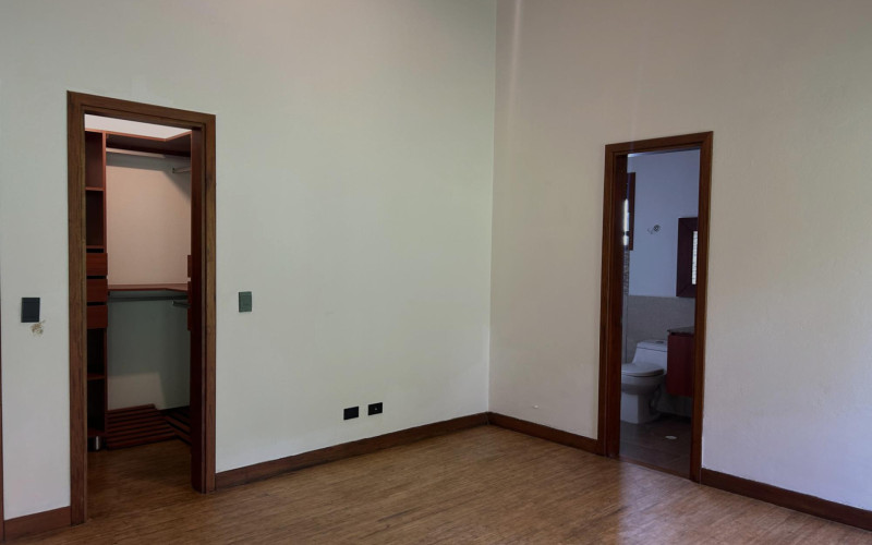 Casa en El Retiro en V. La Fe