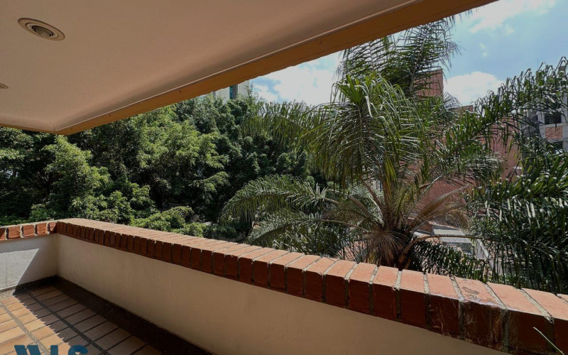 Apartamento en Medellín en Laureles