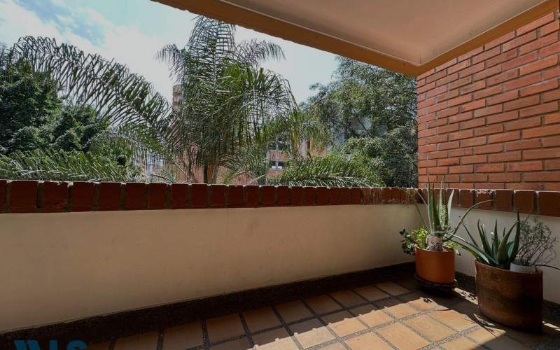 Apartamento en Medellín en Laureles