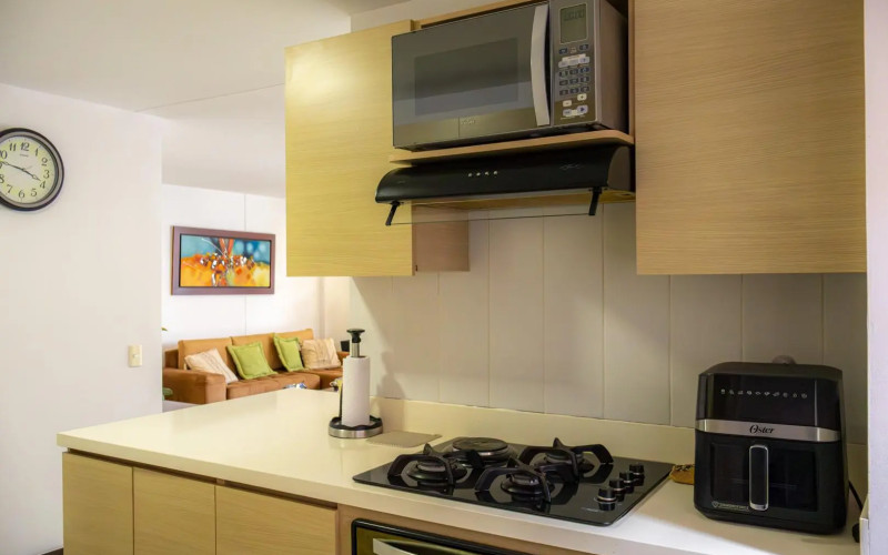 Sabaneta Elite Living: Panoramic Views near Arena Primavera Events Center.