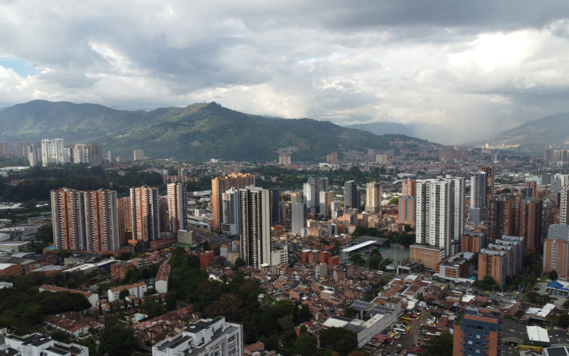 Sabaneta Elite Living: Panoramic Views near Arena Primavera Events Center.
