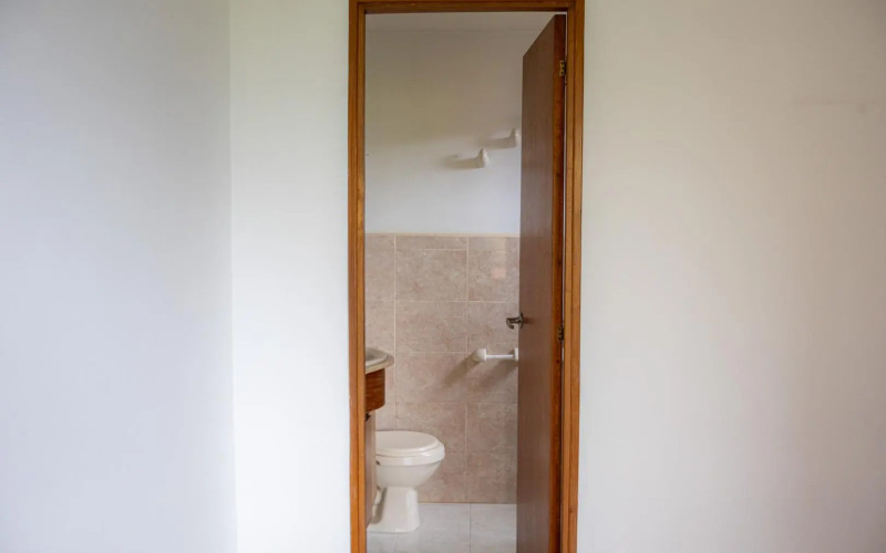 Spacious 4-Bedroom Duplex Apartment for Sale in El Poblado, Castropol | Great Value