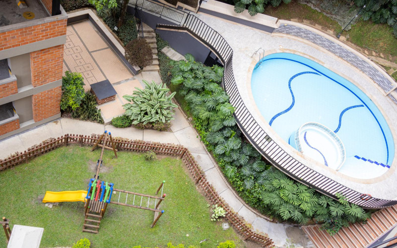 Opportunity Price | Spacious 4-Bedroom Duplex in Castropol