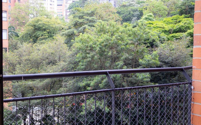 Duplex apartment with 4 bedrooms in El Poblado (Castropol), Medellín – 114 m²