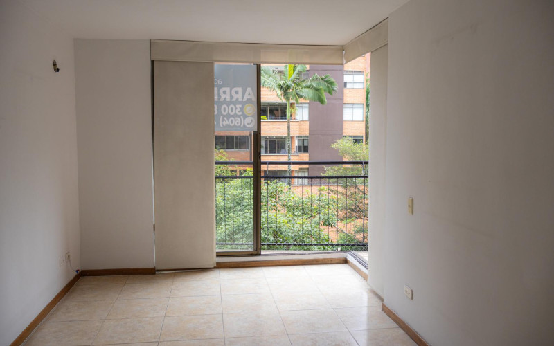 4-Bedroom Duplex with Balcony in Castropol, El Poblado
