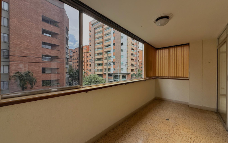 Apartamento en Medellín en Laureles