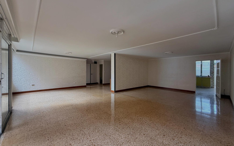 Apartamento en Medellín en Laureles
