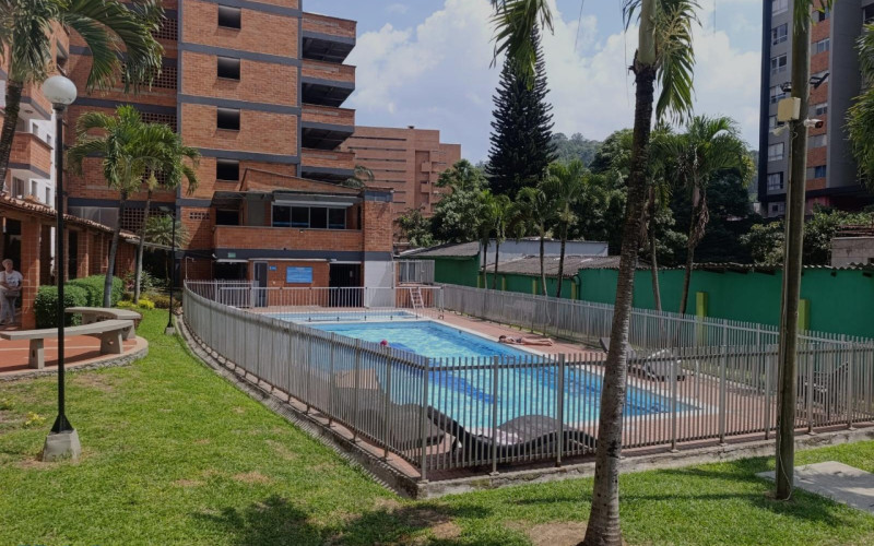 Apartamento en Medellín en Los Colores