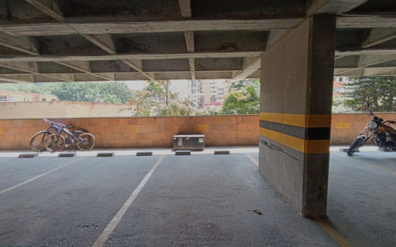 Apartamento en Medellín en Los Colores