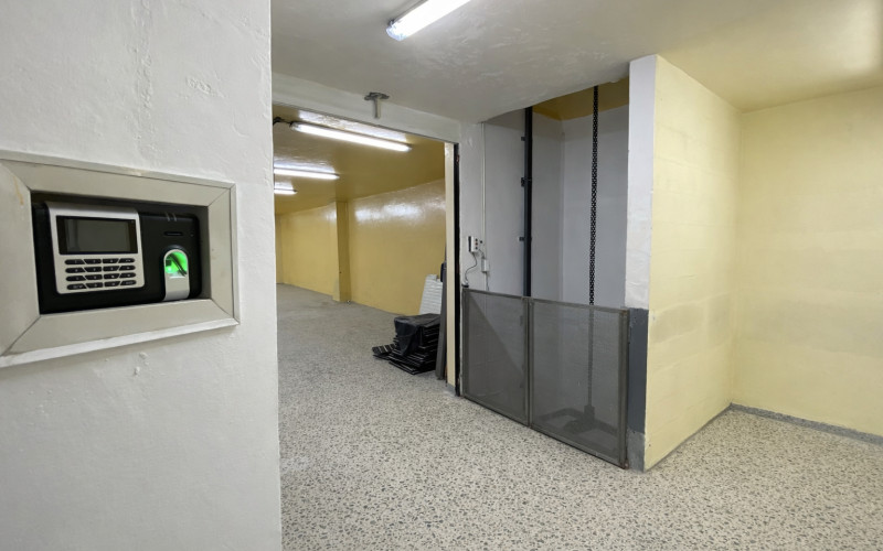 Warehouse in Medellín, Guayabal neighborhood, Industrial Zone – 3.5 levels, 950 m²