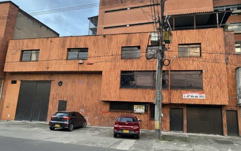 Warehouse in Medellín, Guayabal neighborhood, Industrial Zone – 3.5 levels, 950 m²
