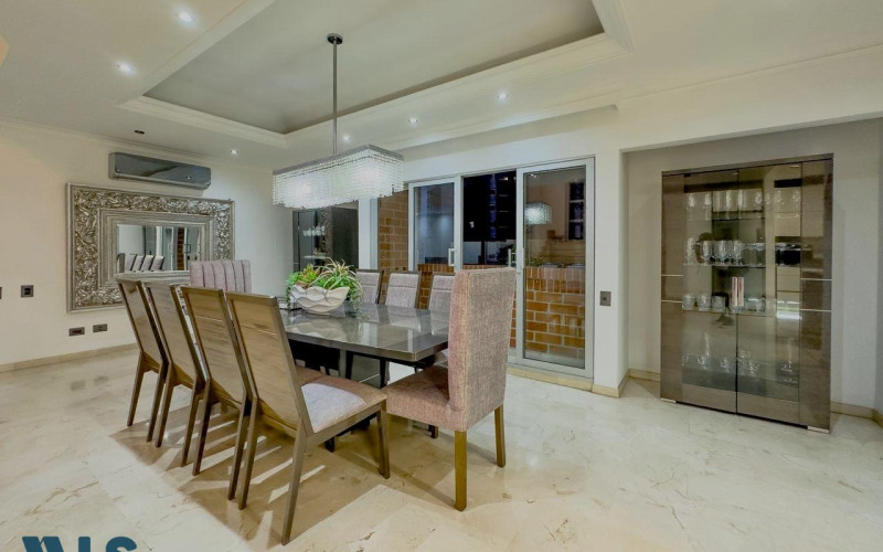 Apartamento en Medellín en Laureles