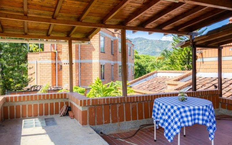 Country House for Sale | Renovation Opportunity – Campiñas de la Pradera, San Jerónimo