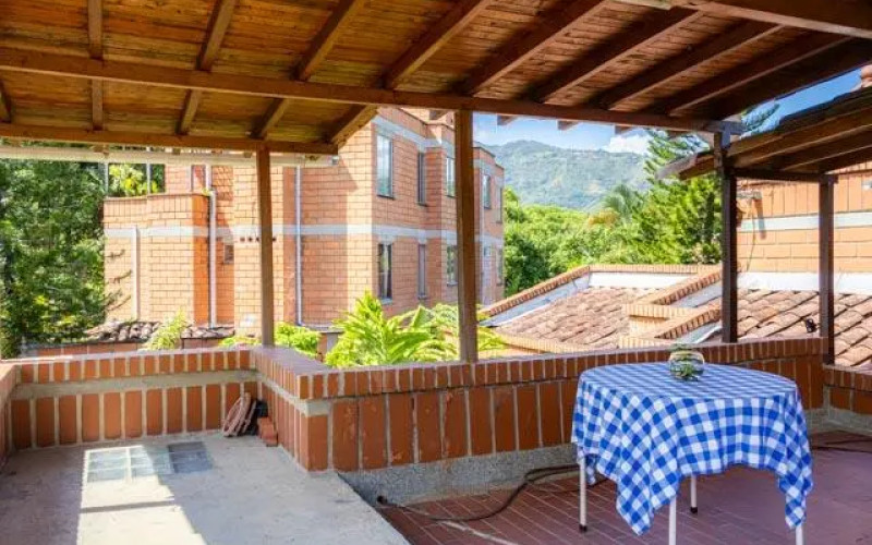 Country House for Sale | Renovation Opportunity – Campiñas de la Pradera, San Jerónimo