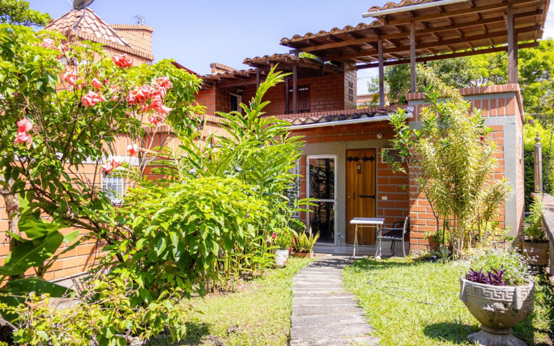 Country House for Sale | Renovation Opportunity – Campiñas de la Pradera, San Jerónimo