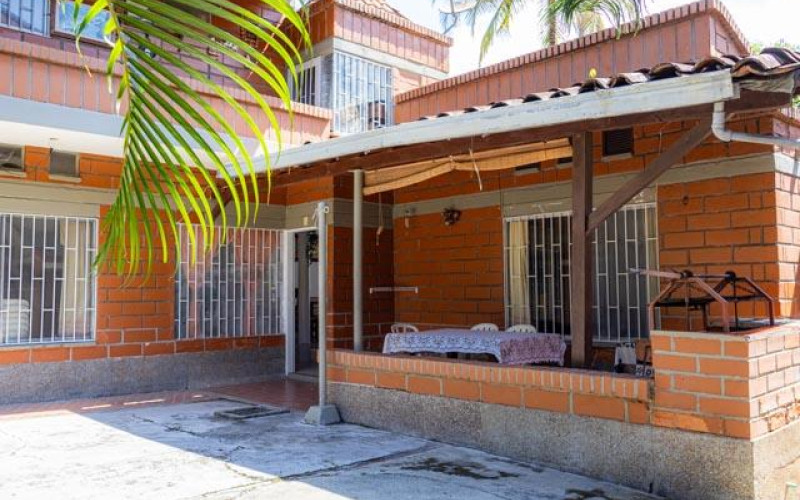 Country House for Sale | Renovation Opportunity – Campiñas de la Pradera, San Jerónimo
