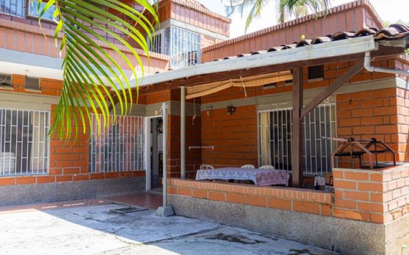 Country House for Sale | Renovation Opportunity – Campiñas de la Pradera, San Jerónimo