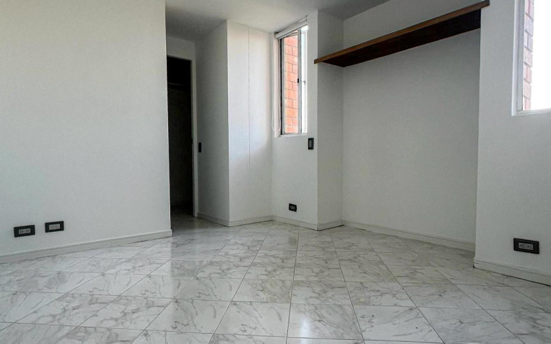 Investor Opportunity in El Poblado – Remodel Potential (AI Concept Images)