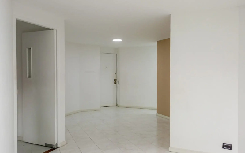 Investor Opportunity in El Poblado – Remodel Potential (AI Concept Images)