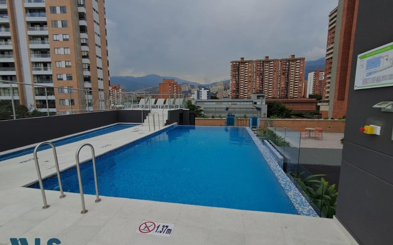 Apartamento en Medellín en Los Colores