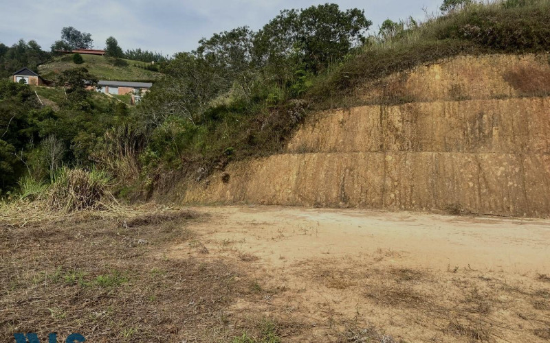 Lote Residencial en El Retiro en V. El Portento