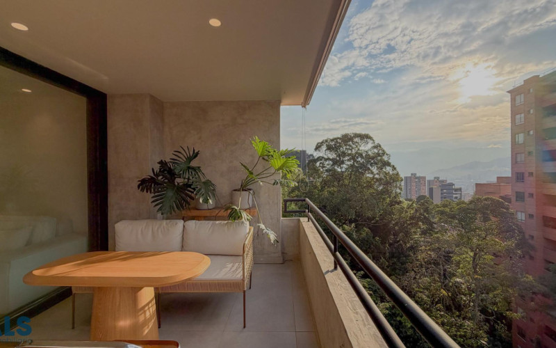 Apartamento en Medellín en El Tesoro