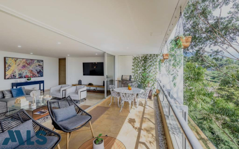 Apartamento en Medellín en El Tesoro