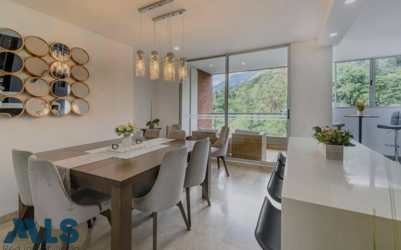 Apartamento en Medellín en El Tesoro