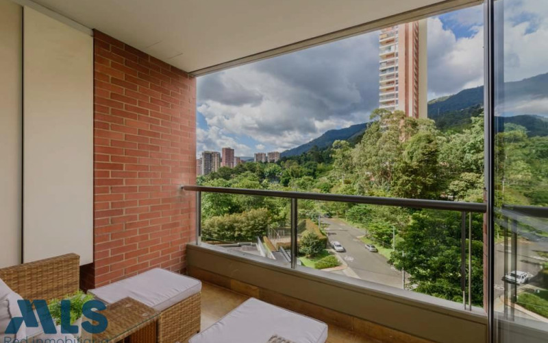 Apartamento en Medellín en El Tesoro