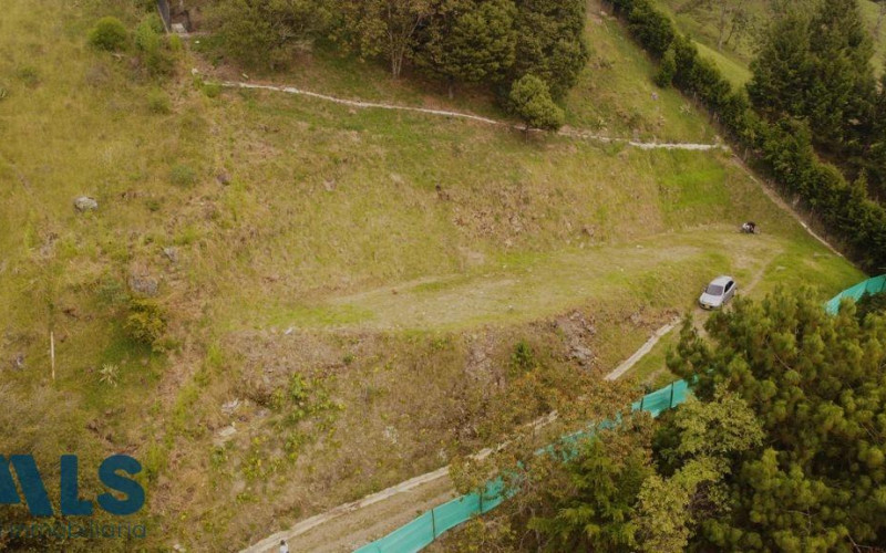 Lote Residencial en Envigado en Loma del Escobero