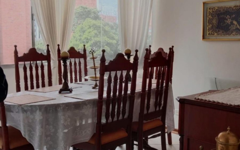 Apartamento en Medellín en Laureles